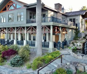 3BR Waterfront Adirondack
